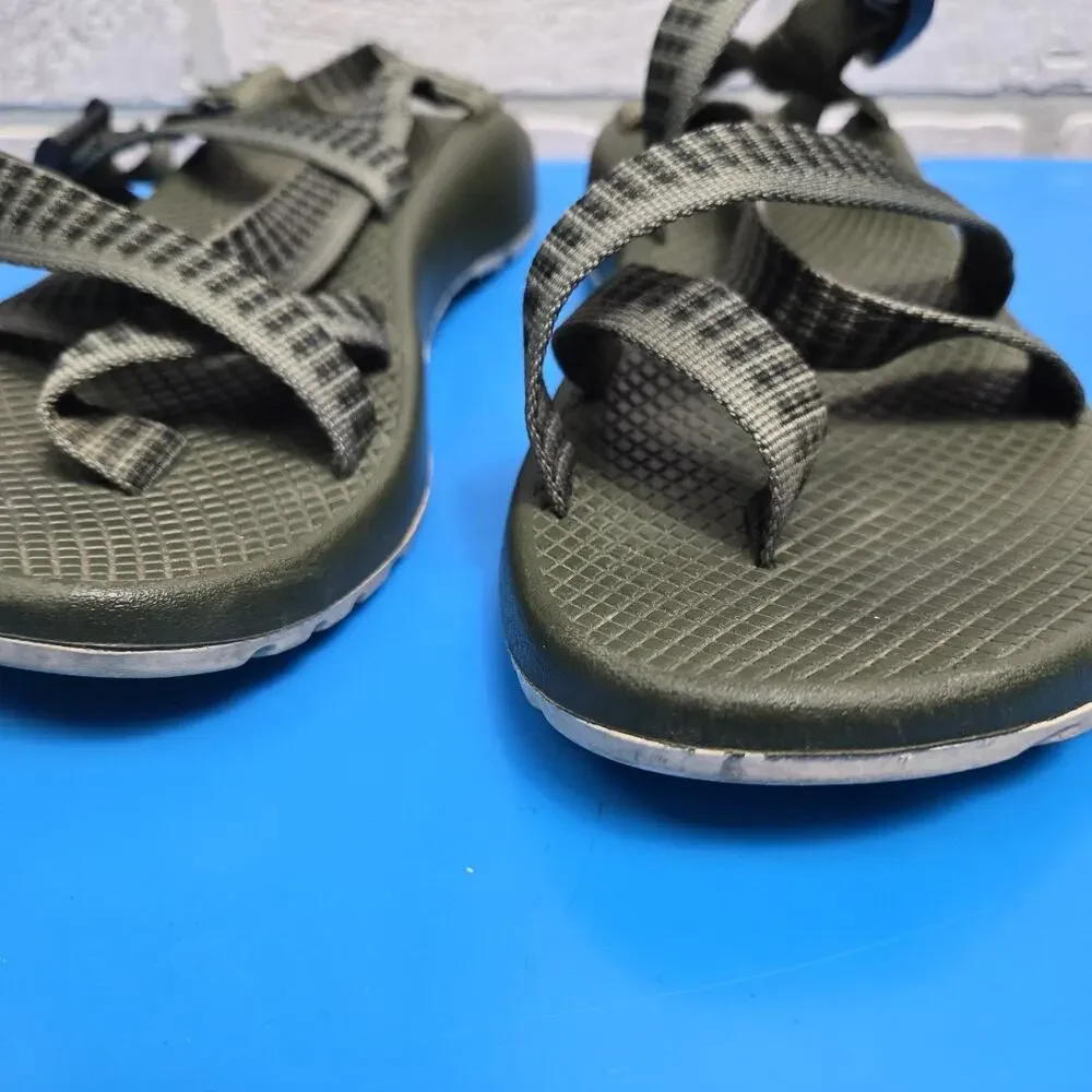 Chaco Womens size‎ 10 sandals Z/2 Classic Dark Green Strap Hiking